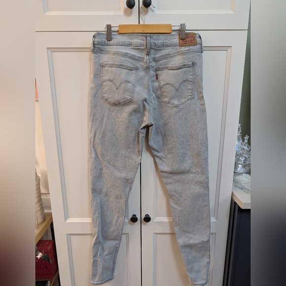Levi's 720 High Rise Super Skinny Jean Size 30 - Picture 2 of 2